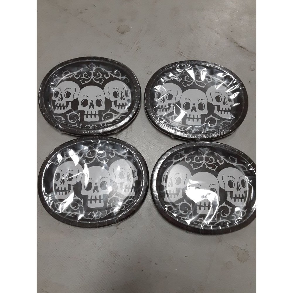 Hyde and Eek! Oval Platter Halloween Skull 4 Packs Paper NEW